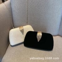 حقيبة أنيقة للحفلات