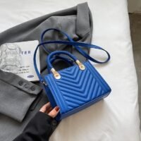 حقيبة يد مربعة