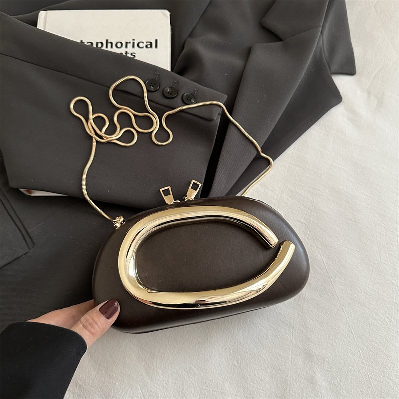 حقيبة سهرة نسائية فاخرة بصندوق معدني – Z Style - الصورة 5